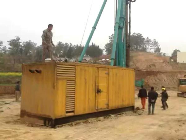 介休如何判断水冷式机油散热器密封件是否需要更换？