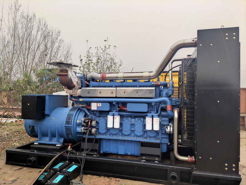 介休柴油发电机组更换机油时，应遵循哪些步骤？